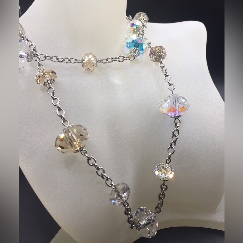 Necklace with Authentic Swarovski crystals (new)